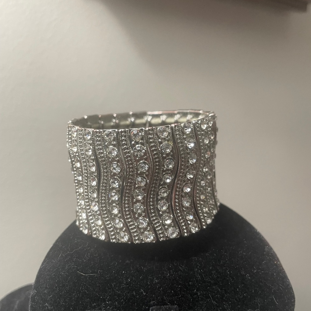 Vintage rhinestone 8 row stretch Bracelet
